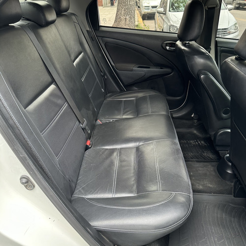 Toyota Etios 1.5 Platinum At