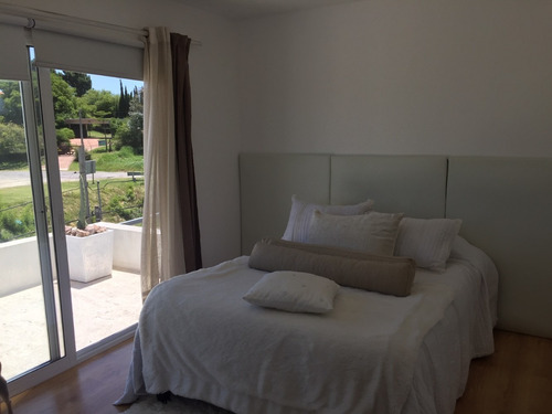 Imagen 1 de 14 de Venta Casa 3 Dormitorios En Zona Rambla