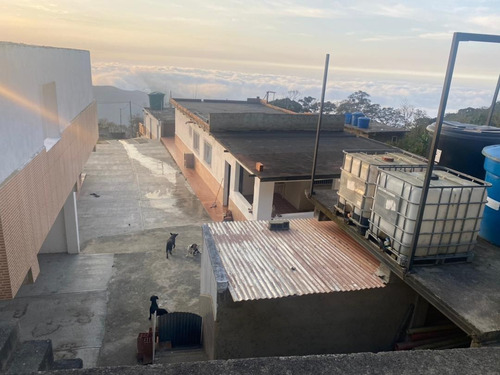 Imagen 9 de 10 de Casa En Venta En El Junquito, Urb Ibero Americano