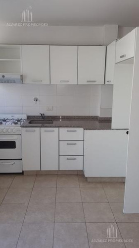 Imagen 5 de 13 de Departamento - Moron.