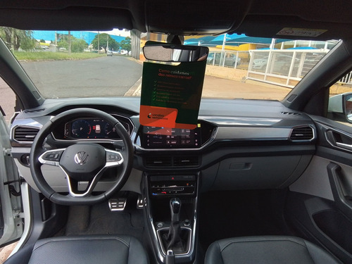 Volkswagen T-Cross 1.4 250 TSI TOTAL FLEX HIGHLINE AUTOMÁTICO