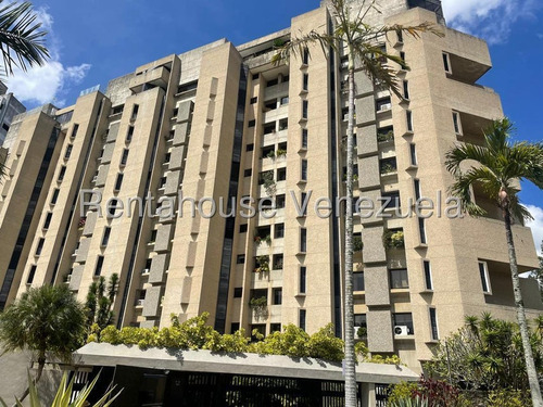 Apartamento Piso Medio Regency Plaza Remodelado En Calle Cerrada En Venta En Los Naranjos Avenida Norte 4 Caracas