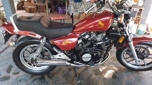 Imagen 13 de 16 de Honda Magna