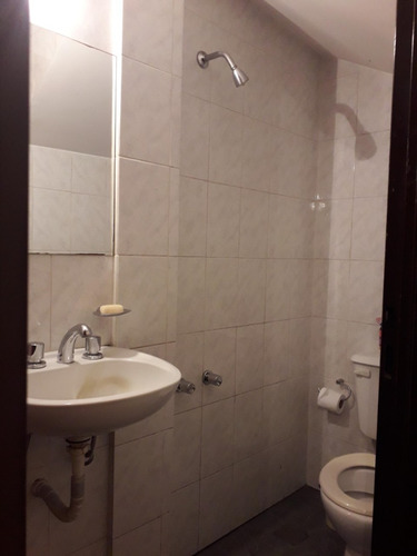 #### Retasado #### Local Comercial En Venta