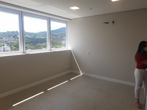 Imagem 3 de 8 de Oportunidade - Sala Comercial Helbor Patteo Mogilar Sky Mall & Offices