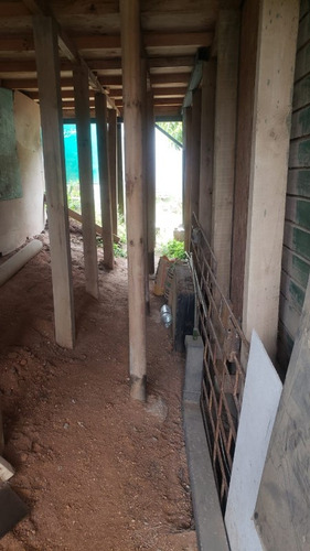 Casa Cesion De Derechos 4 Dormitorios Y 2 Baños