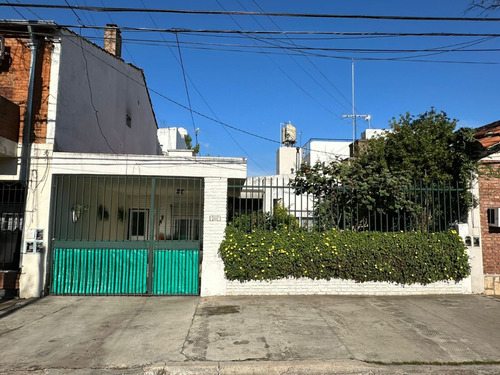 Casa De 3amb - Ubicado En Olivos