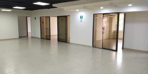 Imagen 1 de 6 de Renta De Oficina - Napoles