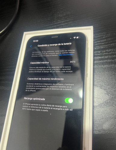 Apple iPhone 11 (64 Gb) - Blanco (Usado)