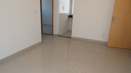 Imagem 11 de 23 de Apartamento Com Área Privativa Com 2 Quartos Para Comprar No Céu Azul Em Belo Horizonte/mg - 1977