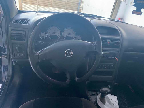 Chevrolet Astra Sedan 2005 2.0 Elegance Flex Power Aut. 4p