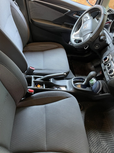 Imagen 16 de 25 de Honda , Wrv 1.5 Automático