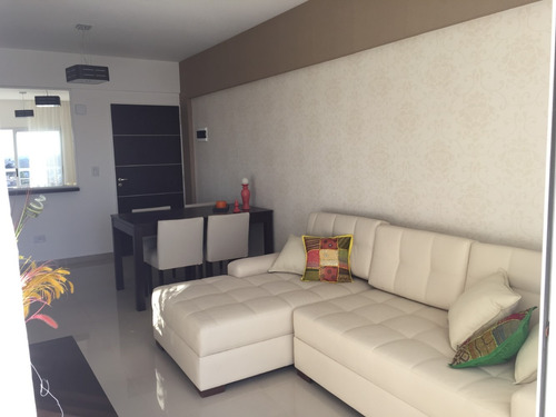 Imagen 3 de 7 de Venta Departamento En Caseros 4 Amb. A Estrenar Con Balcón