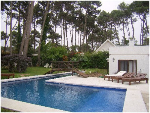 Imagen 5 de 27 de Casa En Venta Y Venta En Punta Del Este, Zona Lugano A Poca Distancia Del Shopping