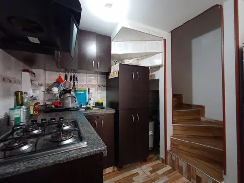 Casa En Venta En Álamos. Cod V1087037