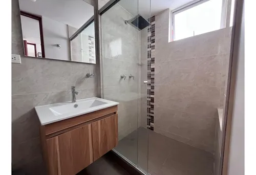 103m2 Apartamento En El Poblado