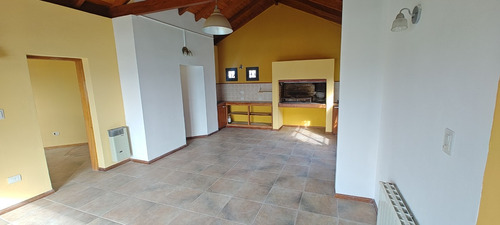 B&s Group / Vende Hermosa Casa Con Vista Al Lago Y 3 Dormitorios