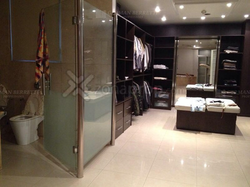 Casa En Venta Ubicado En Banfield, Zona Sur