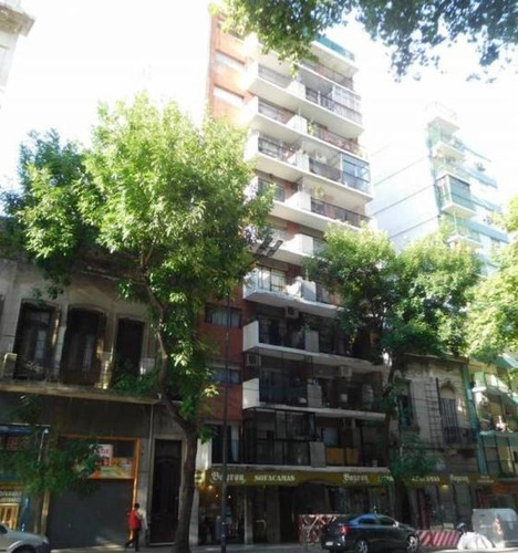 Balvanera Avda Belgrano Y Jujuy, 2 Ambientes Con 2 Patios, Ideal Inversion, Excelente Ubicacion