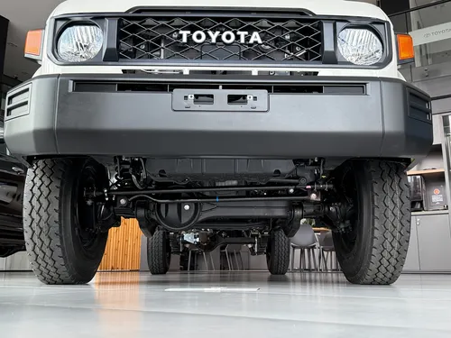 Toyota Land Cruiser 79 4.0 Chasis