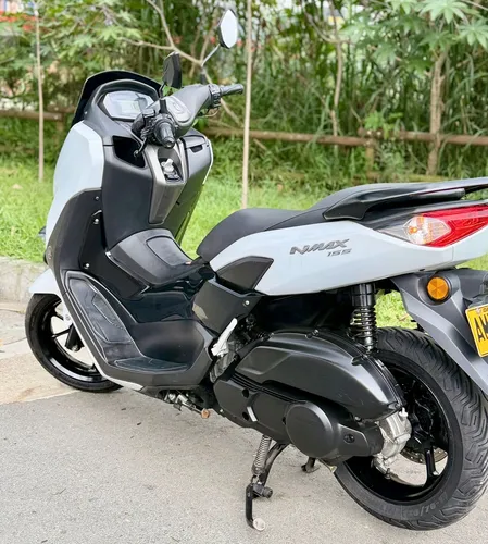 Nmax Connected 2022