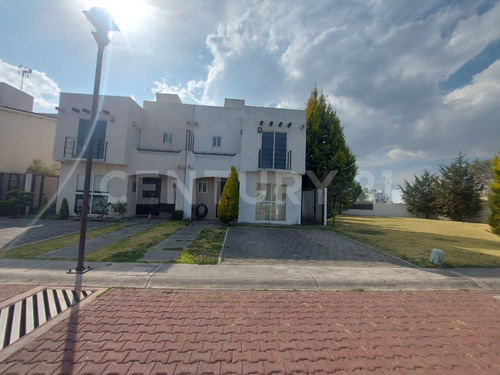 Casa En Venta En Residencial Foresta, Metepec, Estado De México