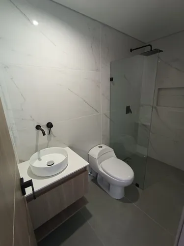 Large New Apartments In Laureles For Sale 155 Sqm 3 Br 4 Ba