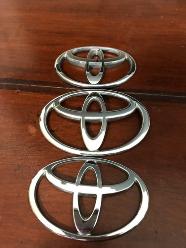 Emblemas Toyota Corolla