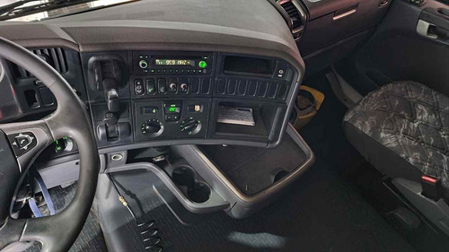 Imagem 9 de 12 de Caminhao Scania Scania 440