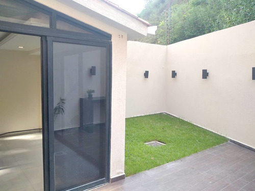 Imagen 8 de 10 de María Meléndez Alquila Townhouse En Villa Capri Guataparo