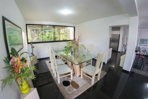 Imagen 20 de 30 de Liliana Martinez Remax Vende Casa En La Urbanizacion Altos De Guataparo Cd 10185