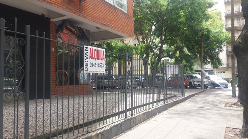 Local Comercial En Pocitos