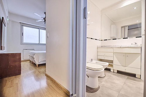 Venta Departamento 3 Ambientes Luminoso Al Frente Con Balcón Caballito