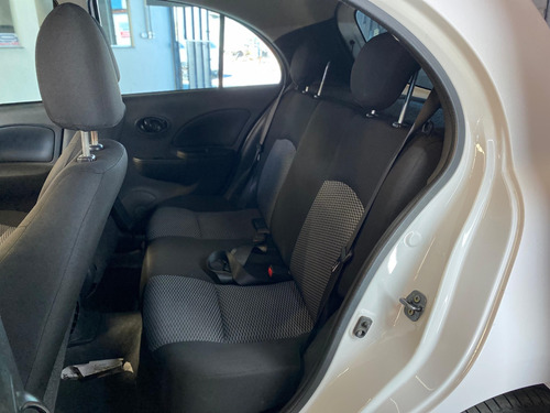 Nissan March 1.0 S 12V FLEX 4P MANUAL