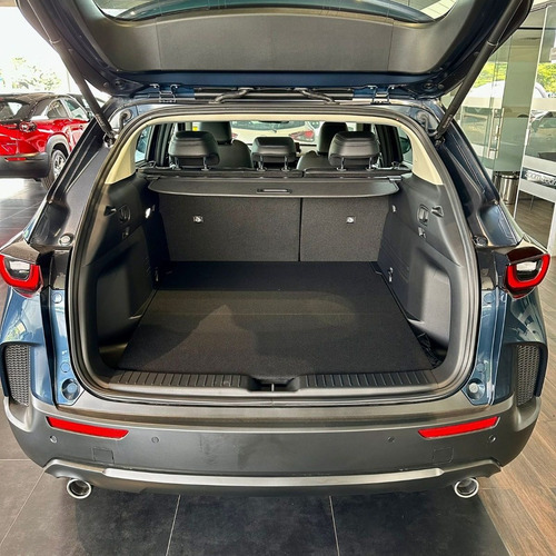 Imagen 4 de 17 de Mazda Cx50 Grand Touring 4*4 Azul