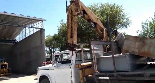 Imagen 8 de 20 de Camion Dodge Dp800 Con Hidrogrua 5500kg Envios Al Pais