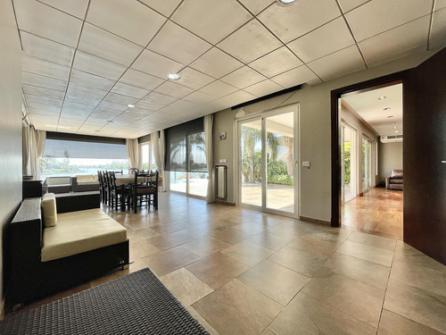 Casa En Venta En El Barrio Santa Barbara | Bancalari | Tigre