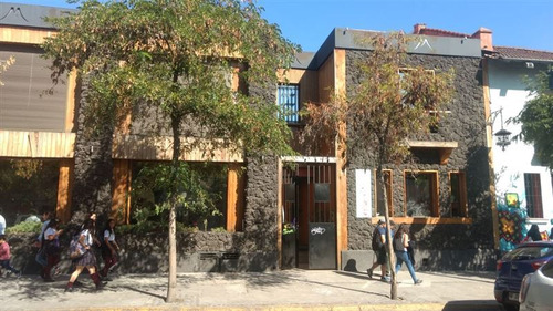 Casa En Venta De 4 Dorm. En Providencia