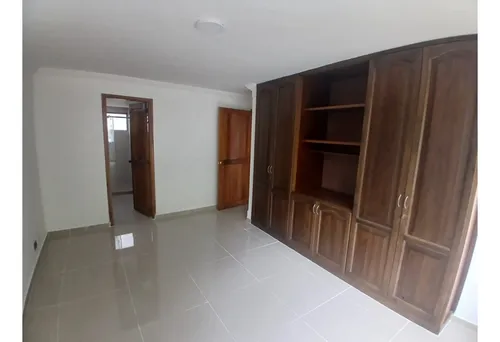 Renta Apartamento Amplio En La Circunvalar