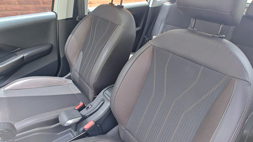 Peugeot 2008 1.6 Feline am20