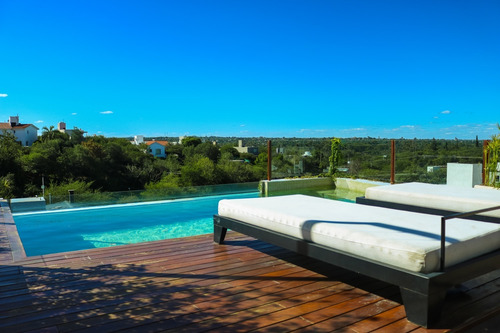 Casa 4 Dormitorios Vista Increible Av Los Alamos