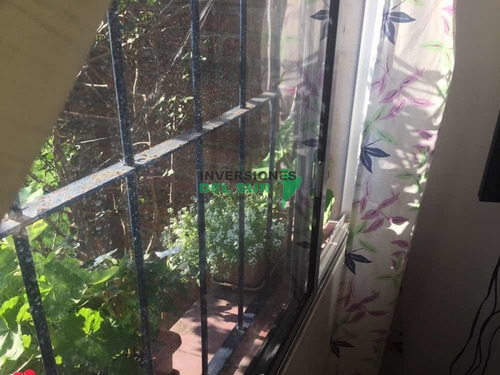 Vendo Apto En Maldonado De 1 Dormitorio. Complejo B75- Ref: 10