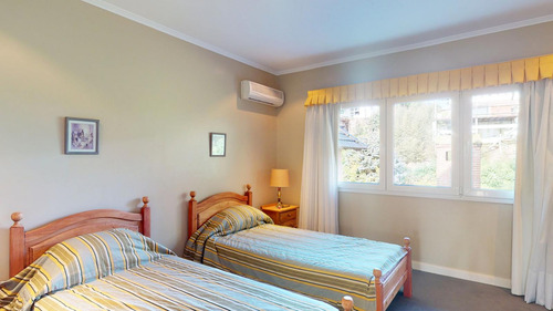 Casa De 6 Ambientes En Venta En Pinamar - Centro/iglesia A 300m Del Mar
