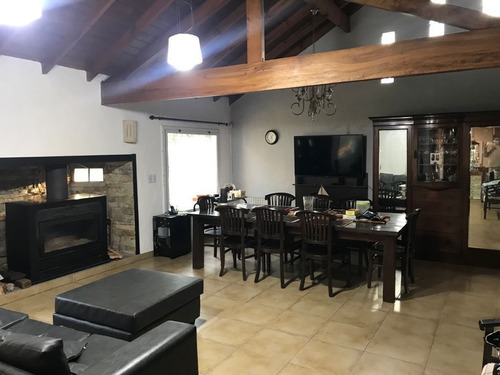 Imagen 4 de 26 de Venta Casa 4 Amb. C/ Pileta, Quincho Parque Leloir Ituzaingo