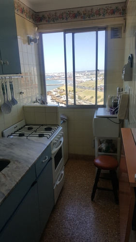 Imagen 13 de 14 de Alquiler Departamento Frente Al Mar 2 Ambientes Playa Grande