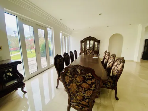 Espectacular Casa En Venta En Interlomas En Cerrada Con Vigilancia