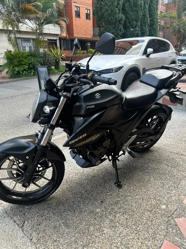 Gixxer 250, Modelo 2024, Con Accesorios. Negociable