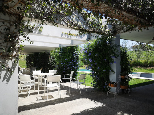 Alquilo Espectacular Casa En Villa Allende Golf 3 Dorm. Pileta