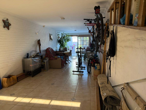 Venta Casa 4 Dormitorios El Palomar 290 M2 Lote 600m2 Piscina Quincho