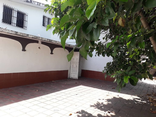Imagen 8 de 16 de María Meléndez Vende Casa Comercial Para Remodelar La Viña